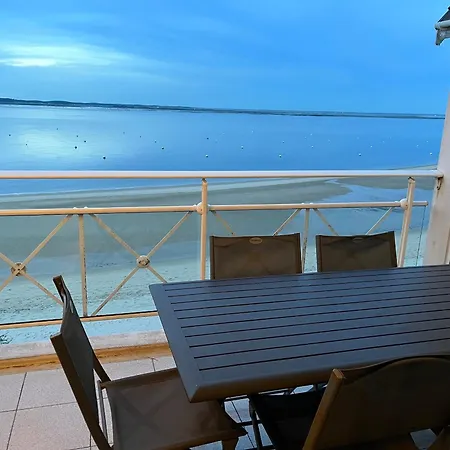 Apartment T3 En Bord De Avec Balcon, Wifi Et Parking Securise